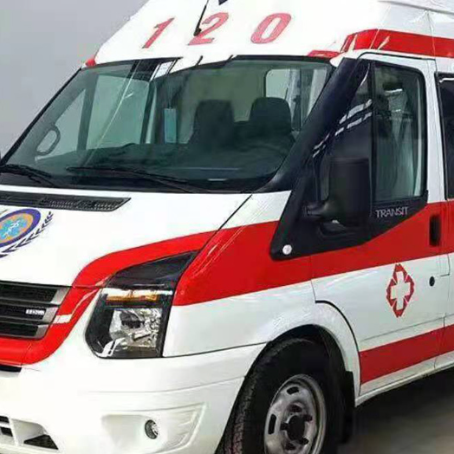 江陵非急救护送病人转院租赁救护车的优缺点对比